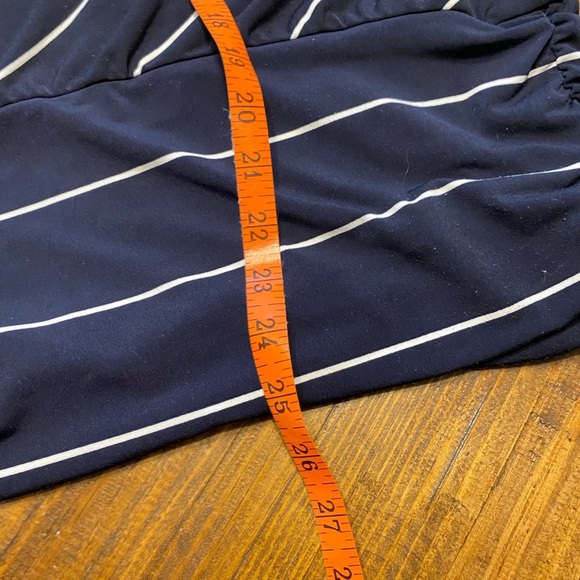 Chicos Striped Navy Top size 10 - Picture 9 of 9